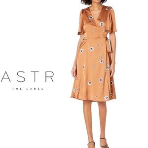 ASTR the Label Fiona Floral Wrap Dress S